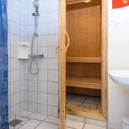 بيت للعطل 8 Person Holiday In Harbo Re