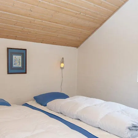 8 Person Holiday In Harbo Re هاربور