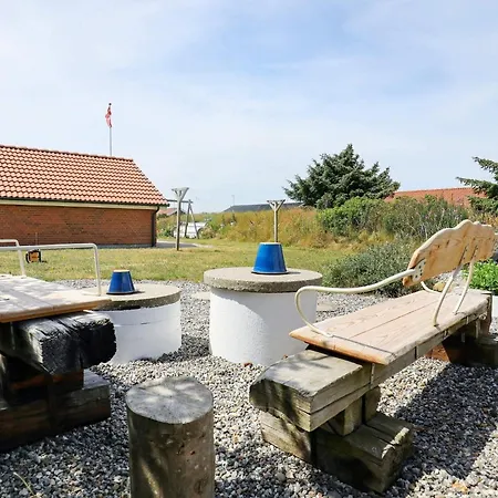 8 Person Holiday In Harbo Re