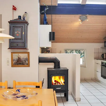 8 Person Holiday In Harbo Re