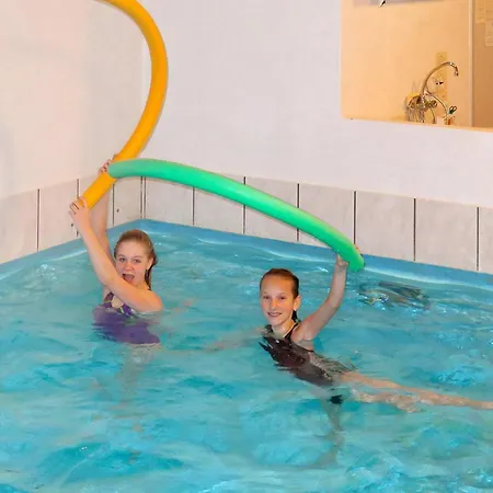 8 Person Holiday In Harbo Re بيت للعطل